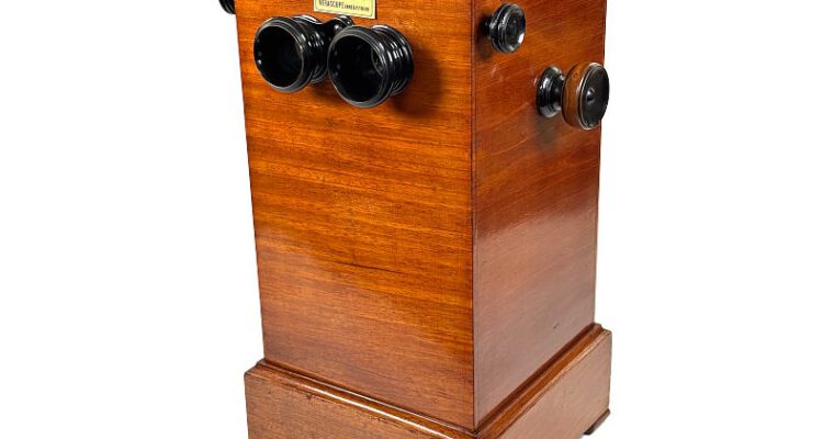 Chain-Stereoscope ‘Vues faites avec le Vérascope Enregistreur’ for 50 Views, early shop display piece