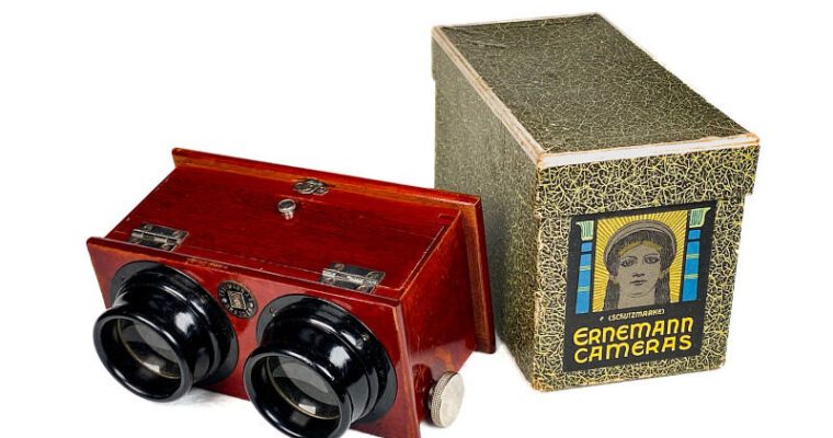 Stereoscope with Original Storage Box