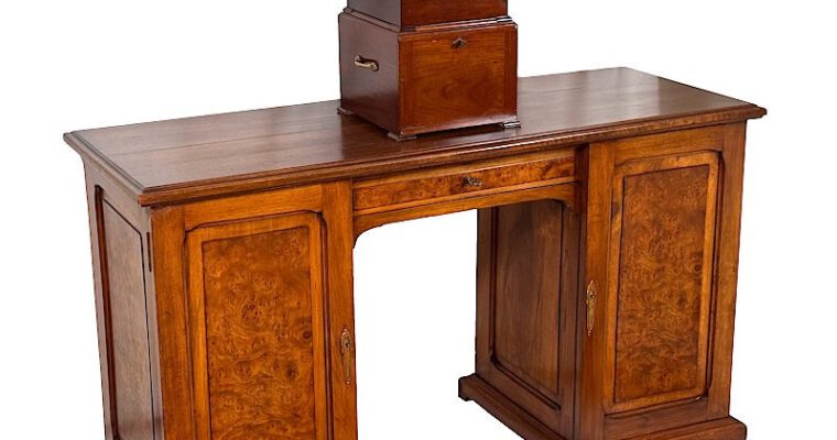 Tray-Stereoscope ‘Planox’ with Special Storage Desk containing its Original Photo Collection