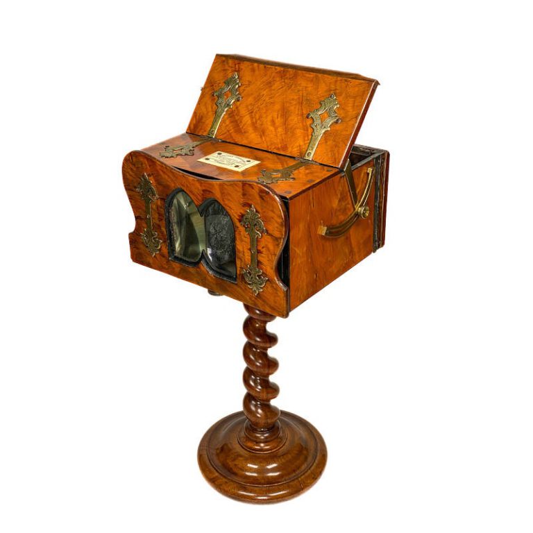 Stereoscope ‘Cosmorama’ on Stand, Burl Walnut, Brass Fittings, Luxe