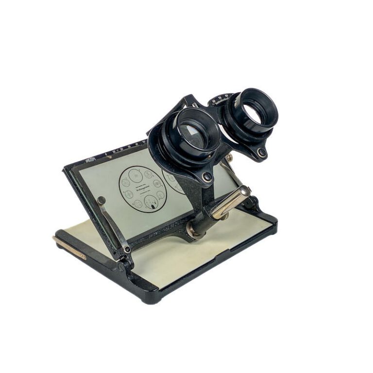 Stereoscope ‘Verant’ with Original Storage Box and Manual