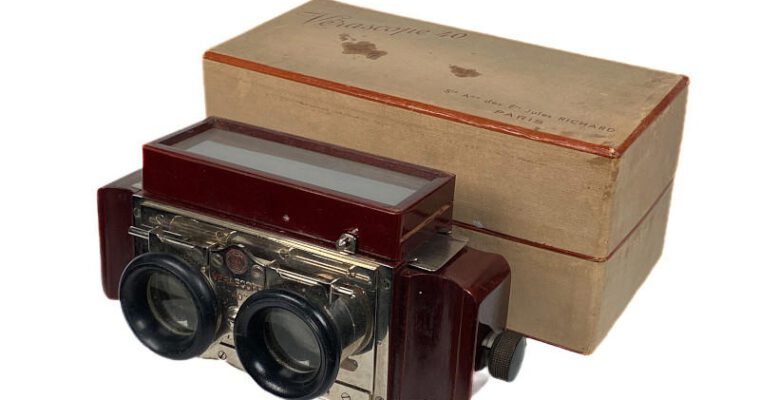 Rollfilm-Stereoscope ‘Verascope 40’, First Model, with Original Storage Box