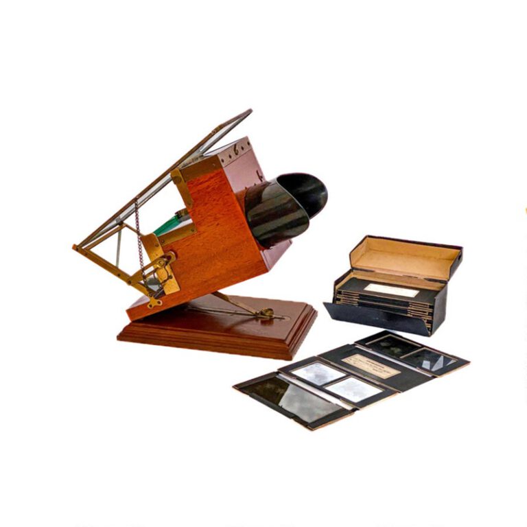 Stereoscope ‘Kromskop Color Stereoscope’ with Image&nbsp;Set