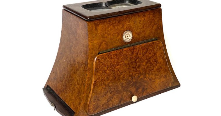 Brewster Stereoscope, Burl Walnut, Short Focus, Prismatic Lenses