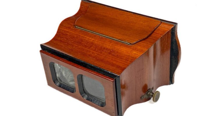 Stereoscope, Short Focus, Prismatic Lenses