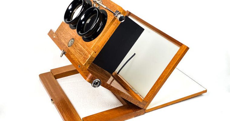 Stereoscope ‘Universal-Stereo-Betrachtungs-Apparat’ with Original Storage Box