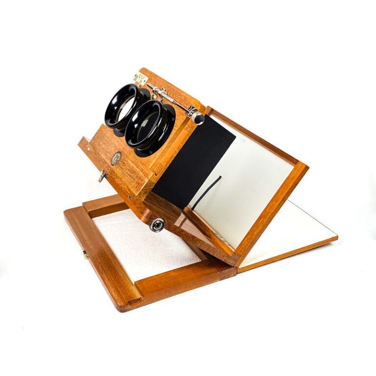 Stereoscope ‘Universal-Stereo-Betrachtungs-Apparat’ with Original Storage Box