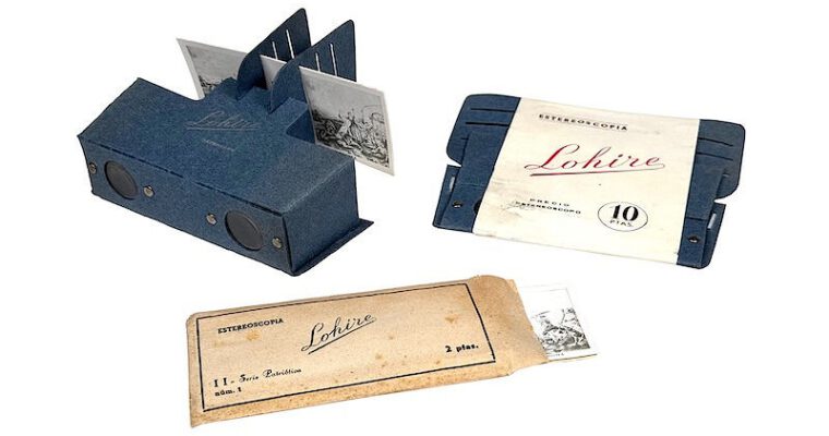 Foldable paper stereoscope ‘Lohire’, with image&nbsp;set