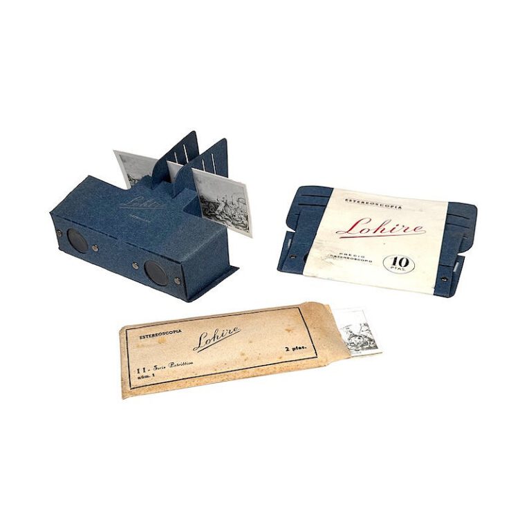 Foldable paper stereoscope ‘Lohire’, with image&nbsp;set