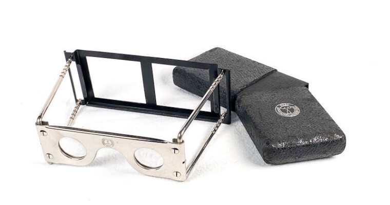 Foldable Stereoscope ‘Taschenstereoskop TS 4’ with Original Storage Box