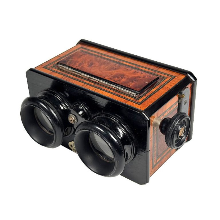 Stereoscope ‘Vérascope’, ‘à court foyer, modèle extra-riche’, paper and glass, Luxe