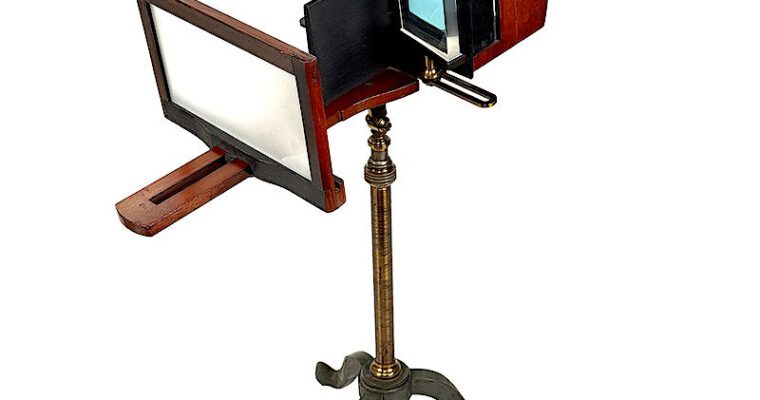 Holmes Stereoscope ‘Jules Duboscq’ with adjustable Prism Lenses, on Stand
