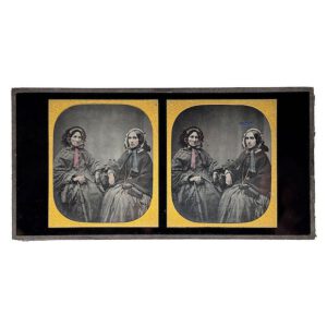 Stereo Ambrotype of two women with a Brewster Stereoscope (V011)