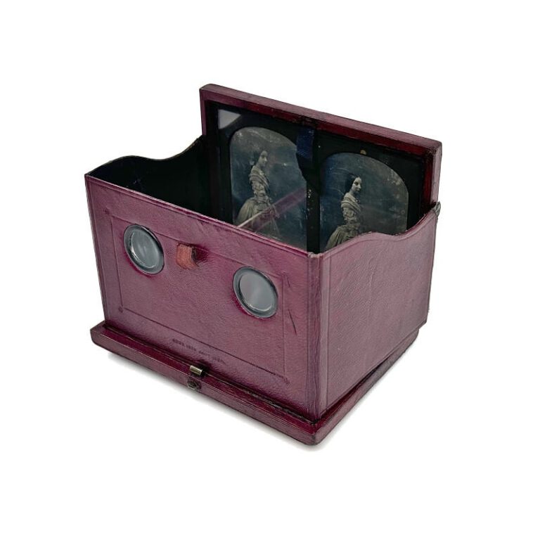 Foldable Stereoscope ‘Kilburn viewing case’