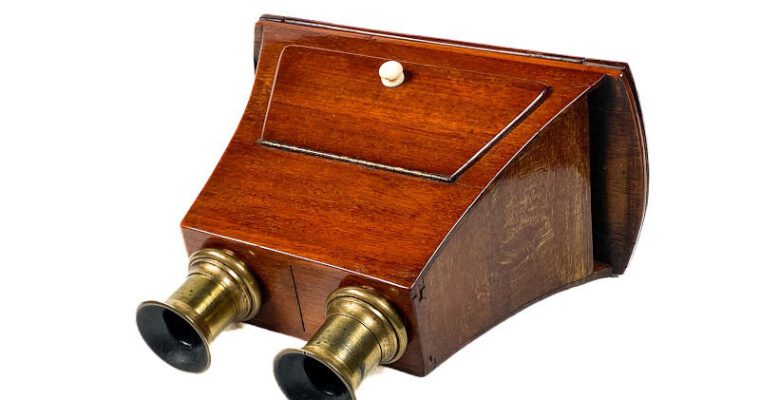 Brewster Stereoscope, Foldable Back
