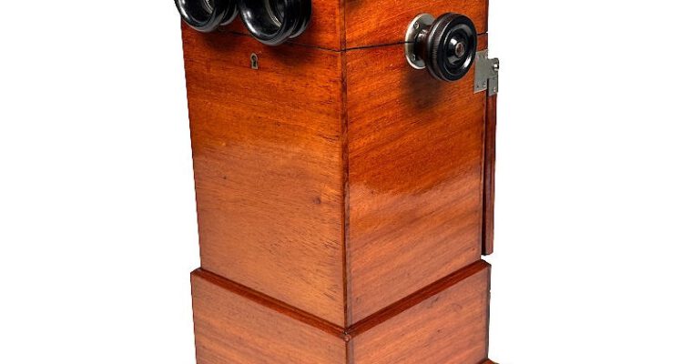 Chain-stereoscope ‘Le Phénix’ with interchangeable belt