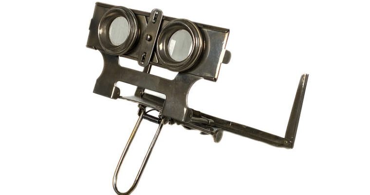 Foldable Stereoscope, Metal, with Original Storage Box