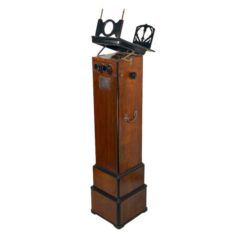 Chain-Stereoscope ‘Stéréo-Mégascope’ with Graphoscope and Dedication Plate