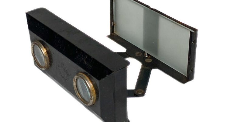 Foldable Stereoscope ‘en tôle vernie noire’, Metal