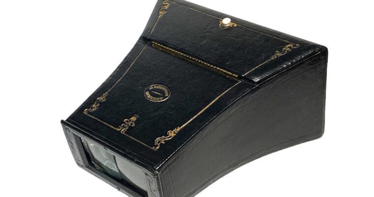 Brewster Stereoscope, Black Leather, Prismatic Lenses