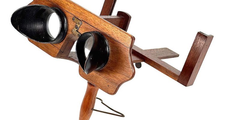 Holmes Stereoscope of French/German Toy&nbsp;Brand
