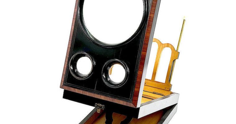 Foldable Pantoscope ‘à double socle’