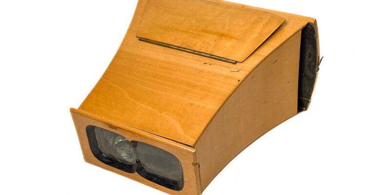 Brewster Stereoscope, Prismatic Lenses, Lemon wood