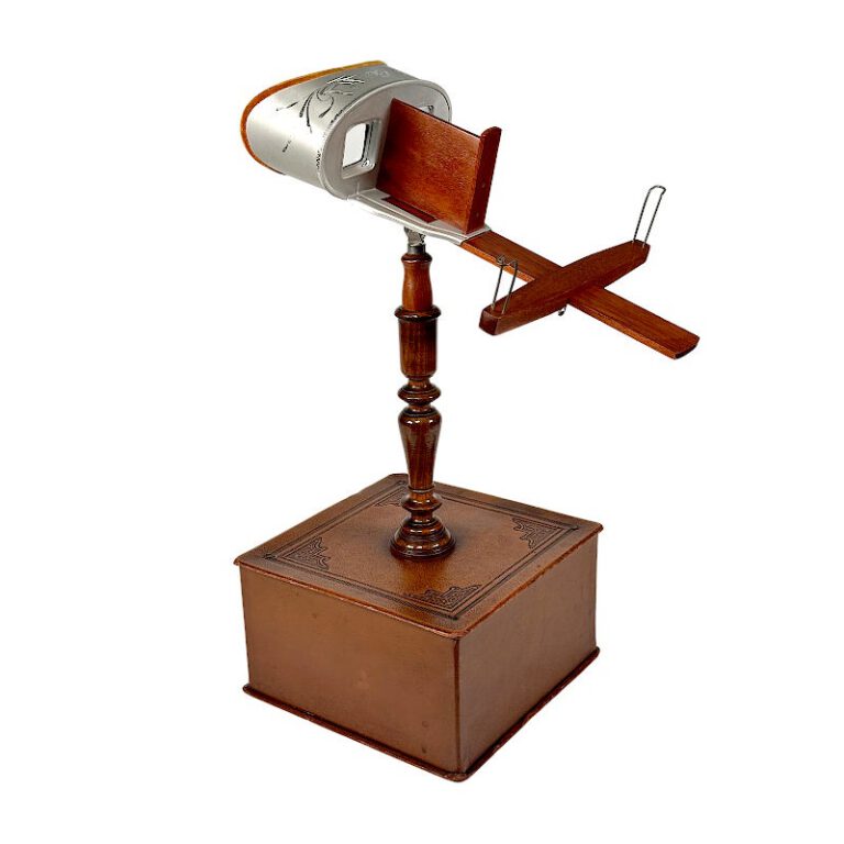 Holmes Stereoscope ‘Sun Sculpture’ on Original Storage Stand