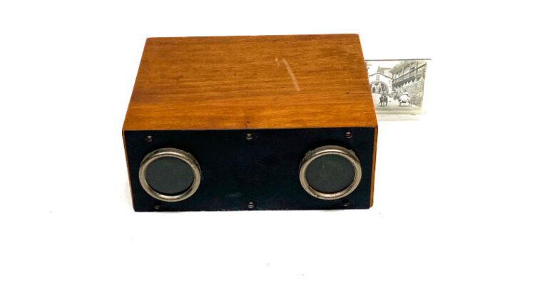 Stereoscope ‘Exposicion International de Barcelona 1929’ with picture set