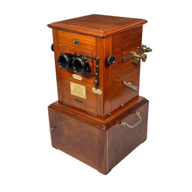 Tray-Stereoscope ‘Le Taxiphote’ with Rare Patented Blend Mechanism